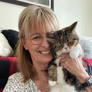 Meet your Posher, Monique